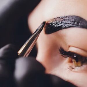 Esse truque de maquiagem vai preencher suas sobrancelhas em segundos: dicas práticas e produtos ideais para conquistar o olhar perfeito