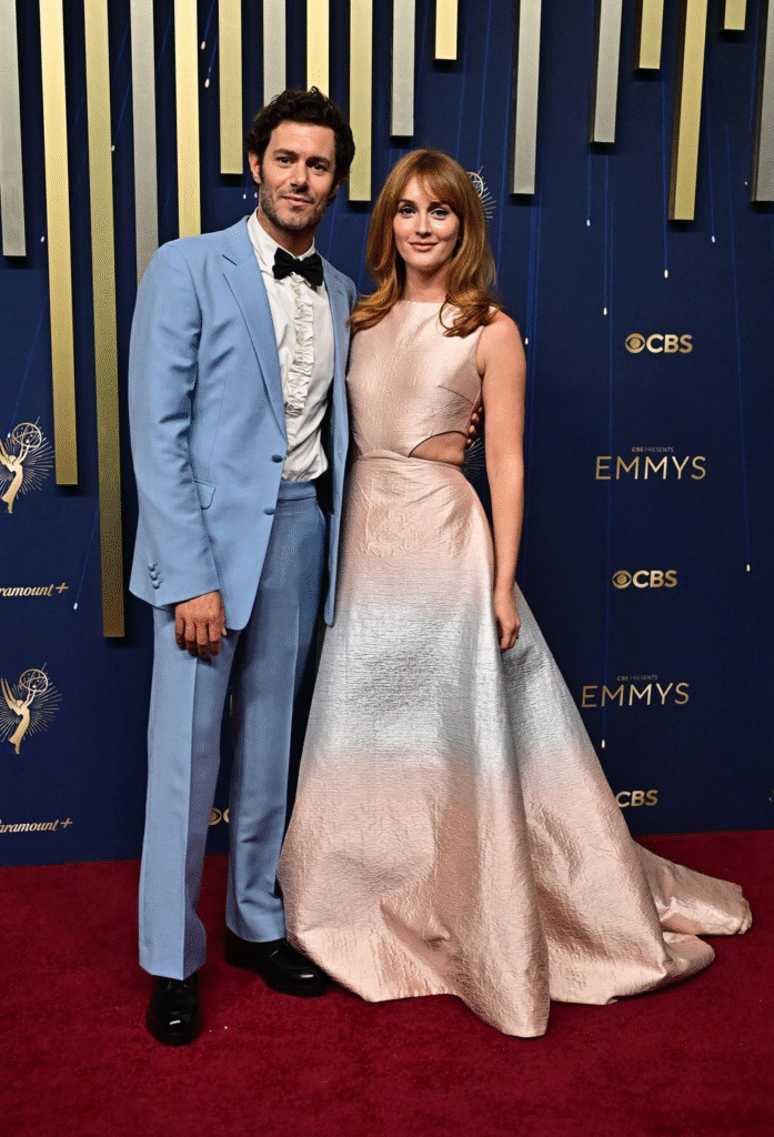 Emmys 2025: os looks mais marcantes das celebridades no tapete vermelho