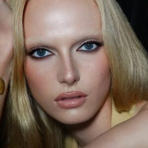 Tudo sobre Satin Skin: A Maquiagem Pele Acetinada que Conquistou o Mundo da Beleza