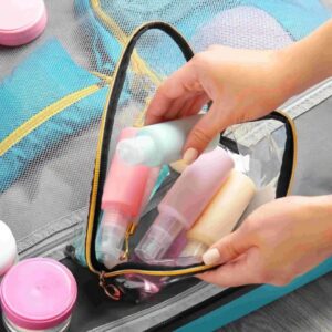 Como montar a necessaire de viagem ideal