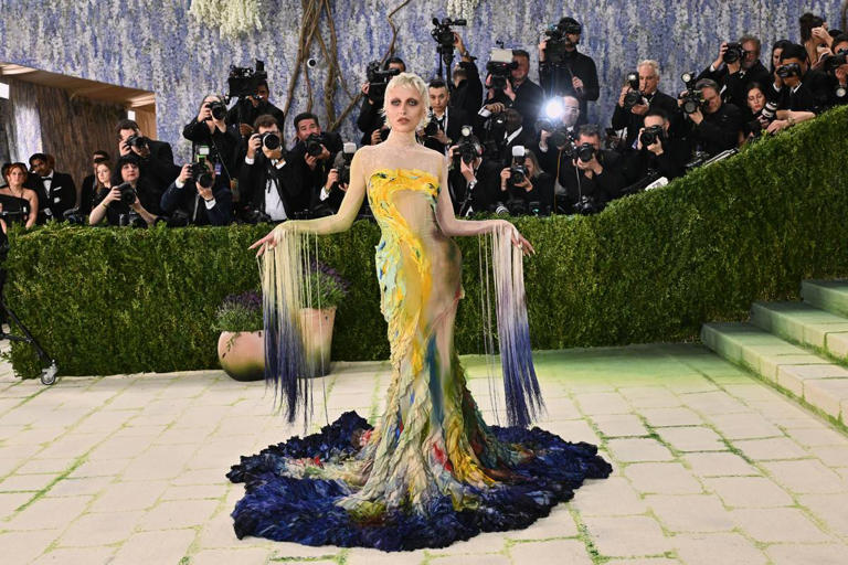 O Met Gala 2026 foi tomado por unhas que pareciam joias